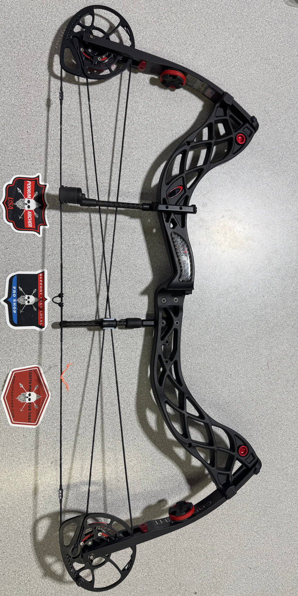BOWTECH CARBON KNIGHT - RH/BLACK/70 -2200- USED BOW