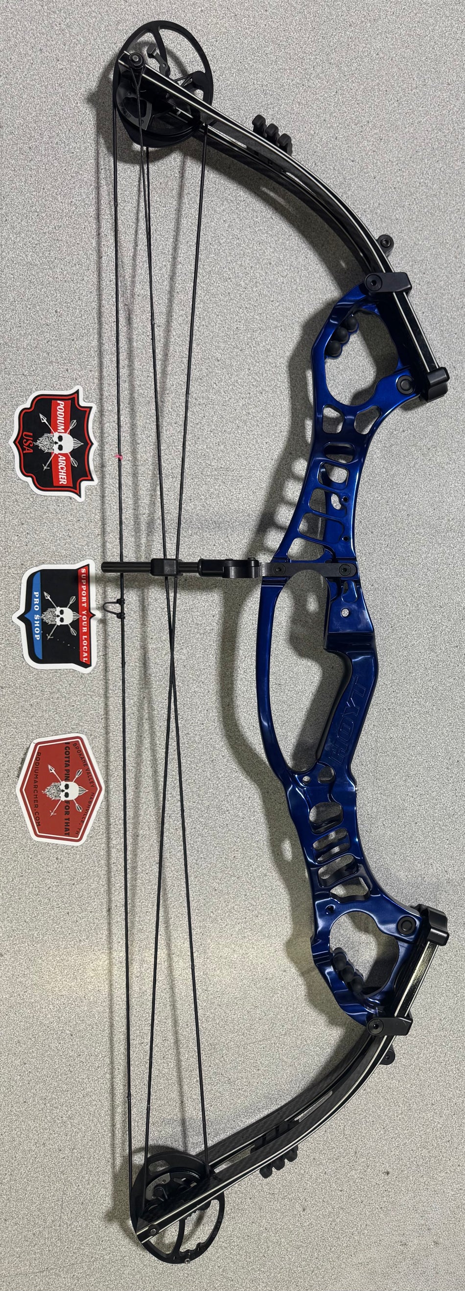 HOYT PODIUM X ELITE 37 - RH/BLUE/60 -9213- USED BOW