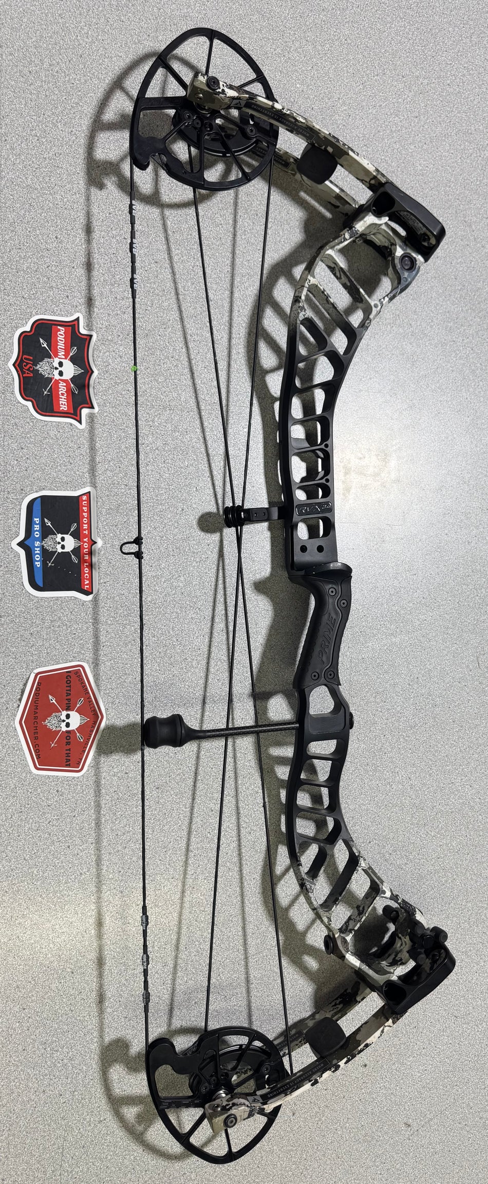 PRIME RVX 34 - LH/BLACK-KINGS/65 -8627- USED BOW