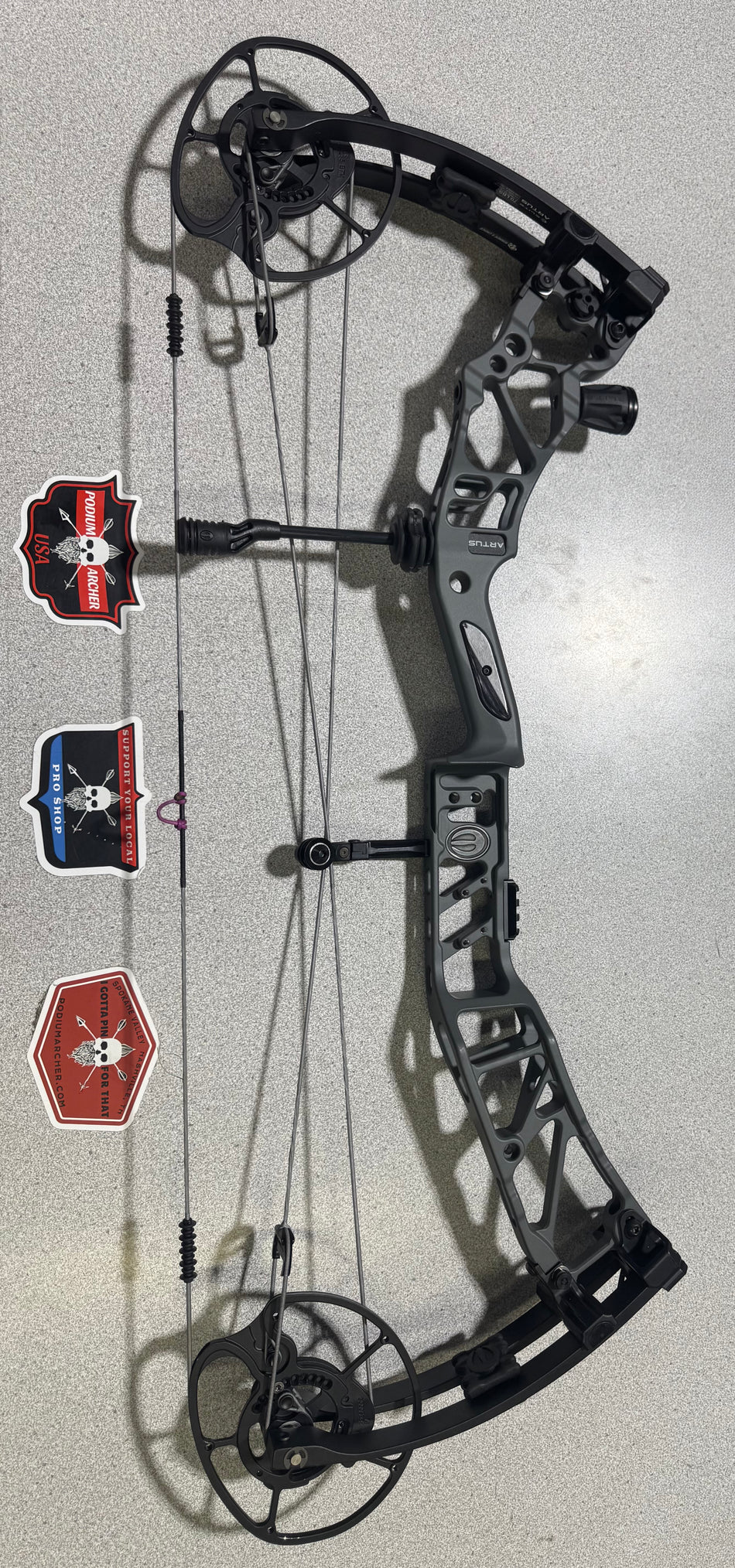 ELITE ARTUS - RH/GRAY/70 - 1329 - USED BOW