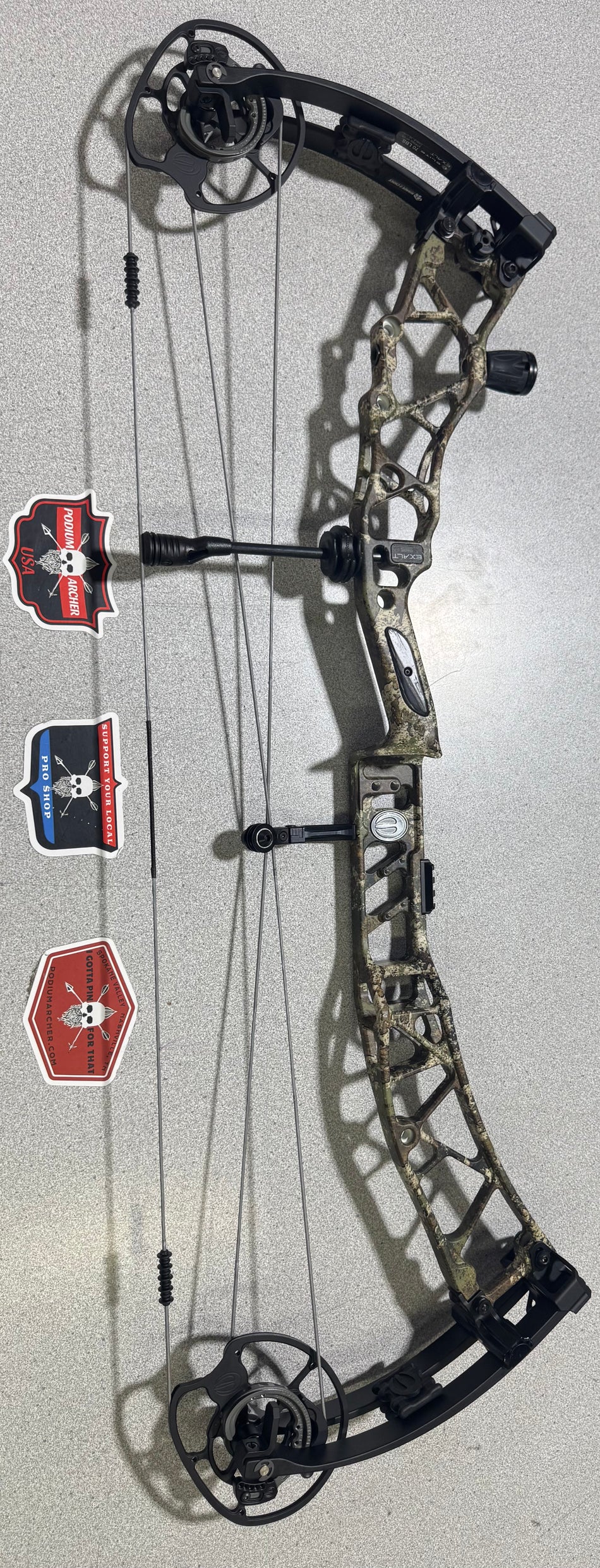 ELITE EXALT 35 - RH/STRATA/70 -2742- USED BOW
