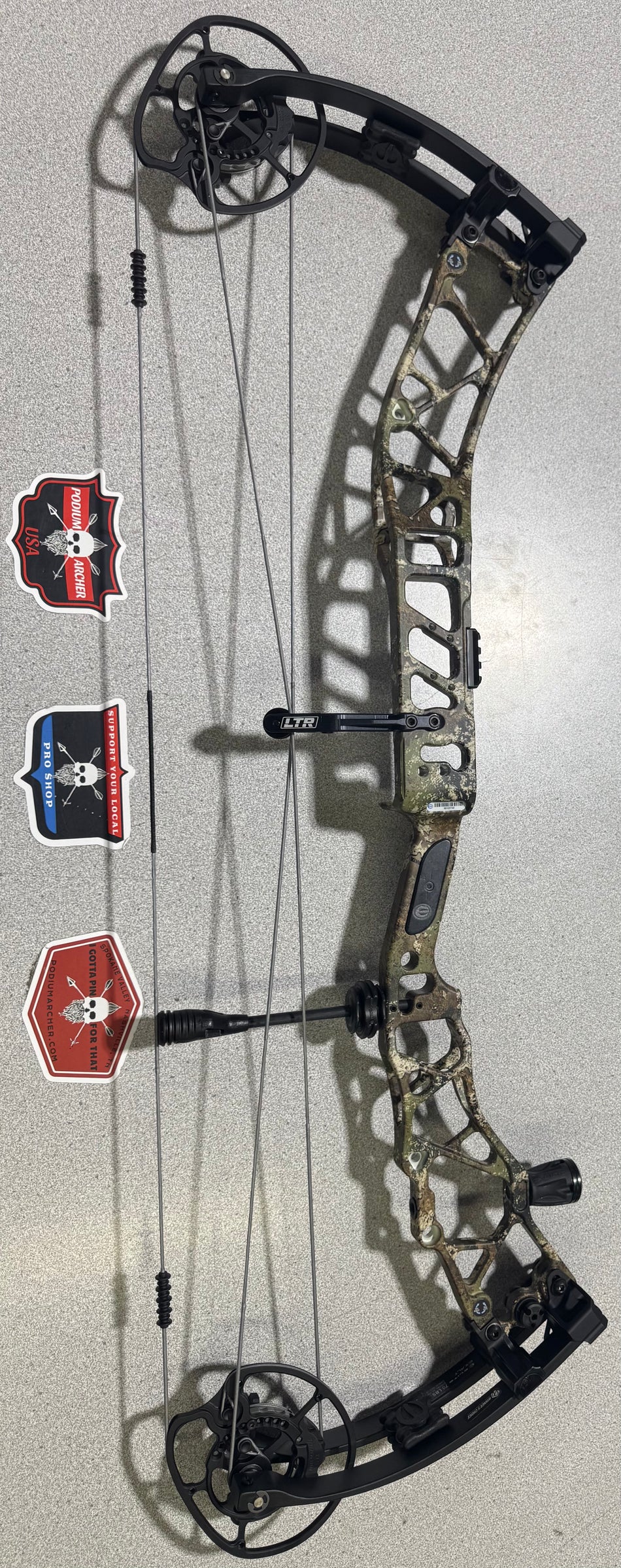 ELITE EXALT 35 - RH/STRATA/70 -2742- USED BOW