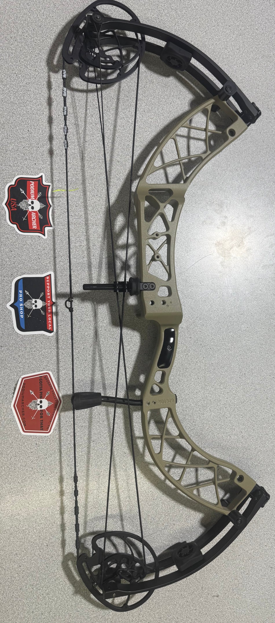 XPEDITION MAKO RH/TAN/75 -1329- USED BOW
