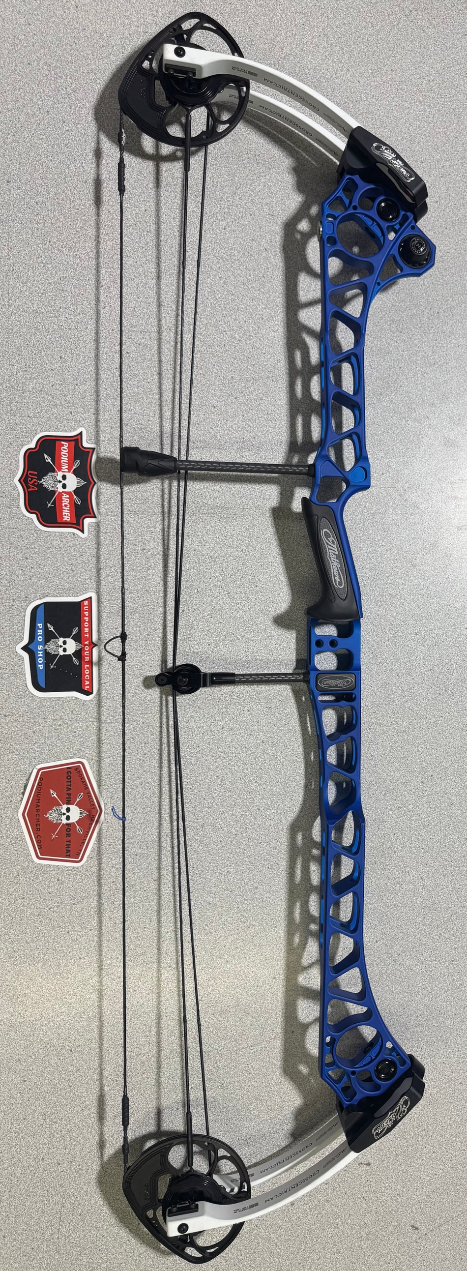 MATHEWS TRX 40 - RH/BLUE/60 -7639- USED BOW