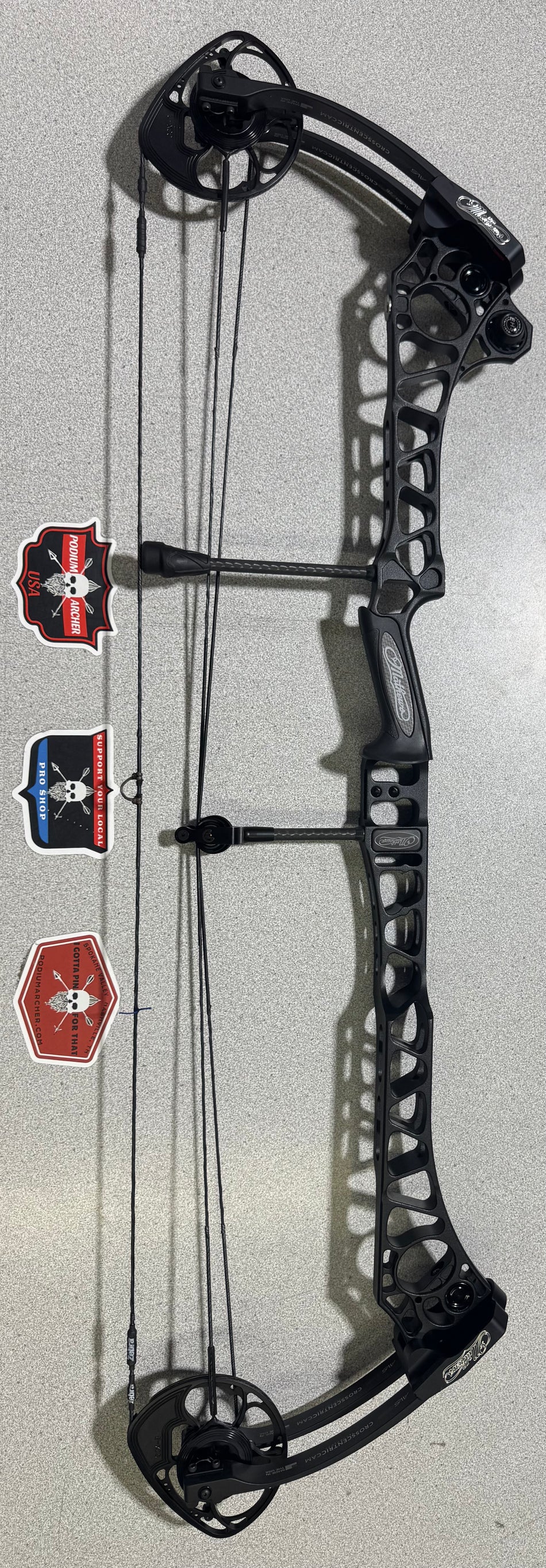 MATHEWS TRX 38 - RH/BLACK/70 -1866- USED BOW