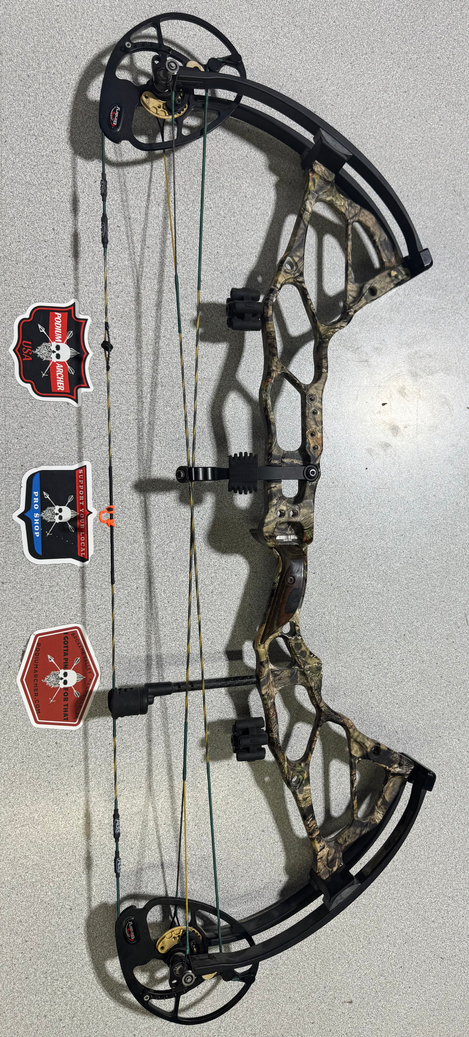 Bowtech BT-X 28 - RH/CAMO/70 -9192- USED BOW