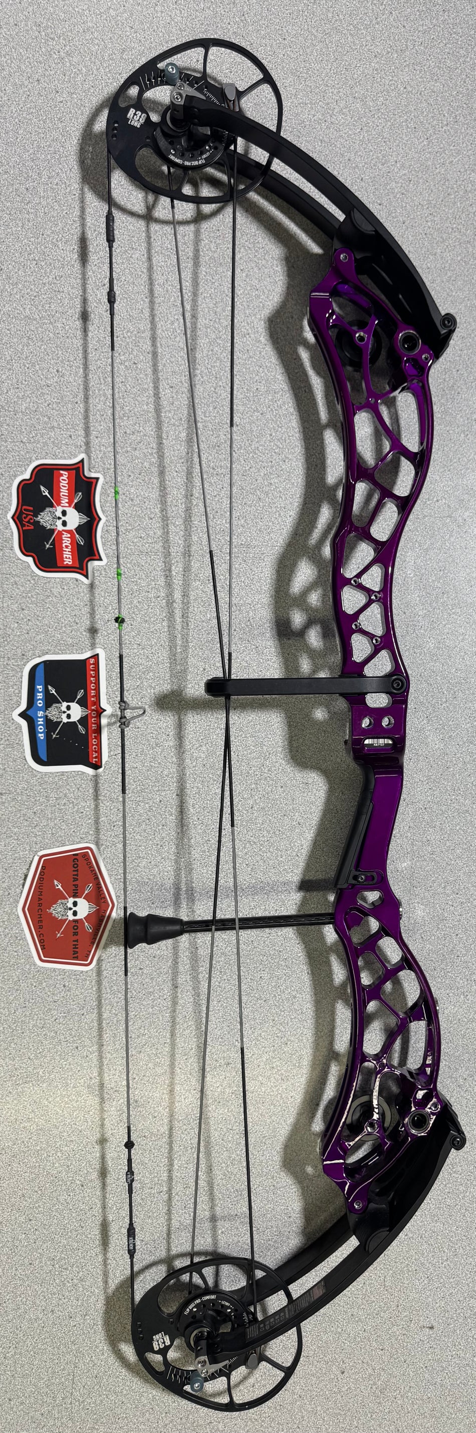 BOWTECH RECKONING GEN2 36 - RH/PURPLE/70 -7107- USED BOW