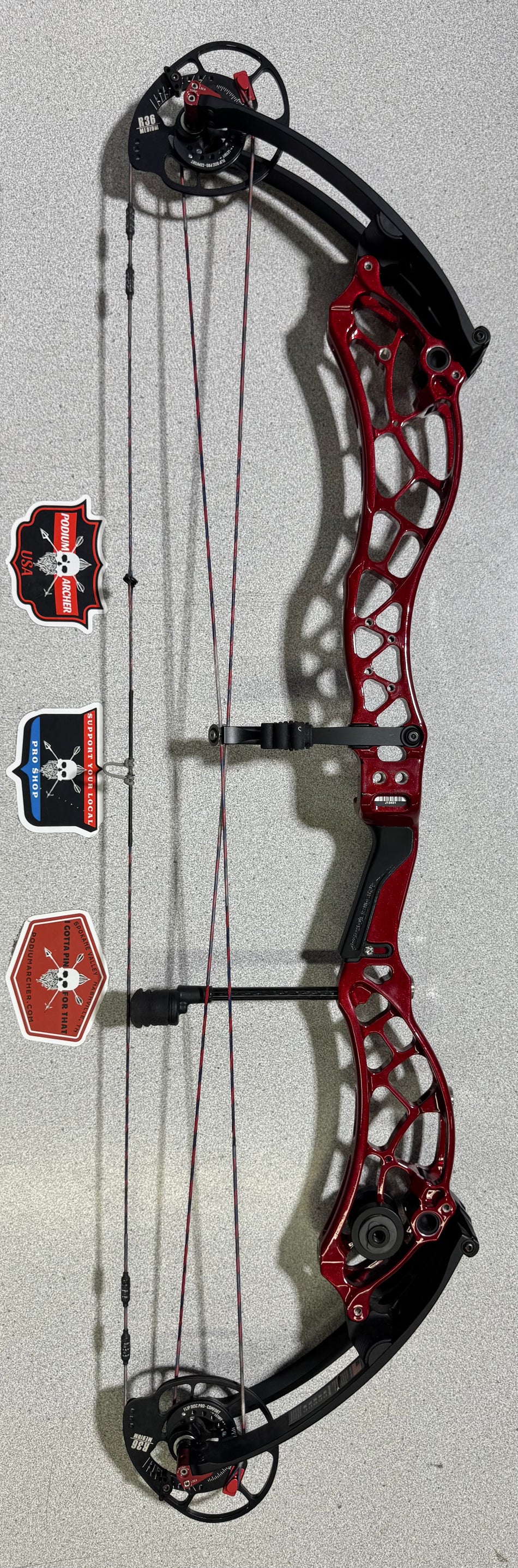 BOWTECH RECKONING GEN2 36 - RH/RED/60 -3451- USED BOW