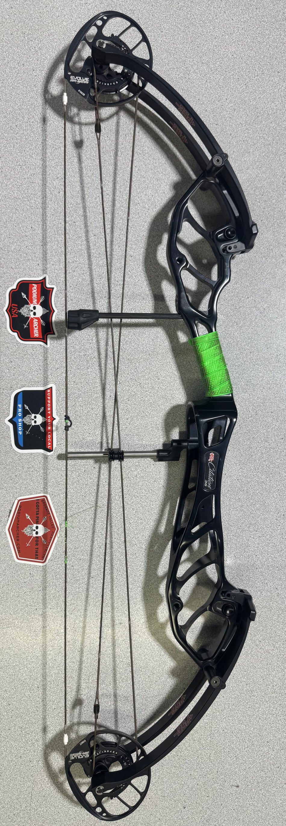 PSE CITATION 36 - RH/BLACK/60 - 8248 - USED BOW