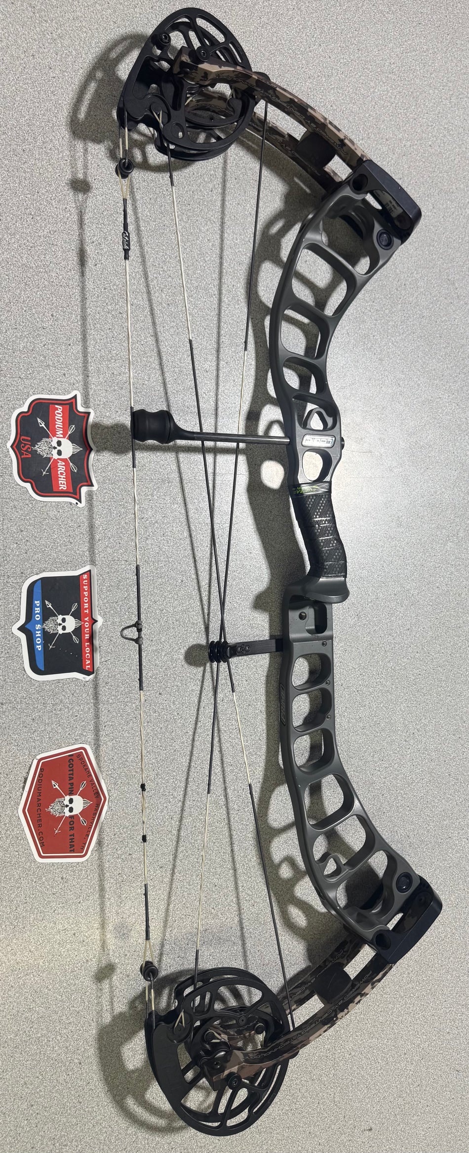 PRIME Logic - RH/GREY/65 -3312- USED BOW