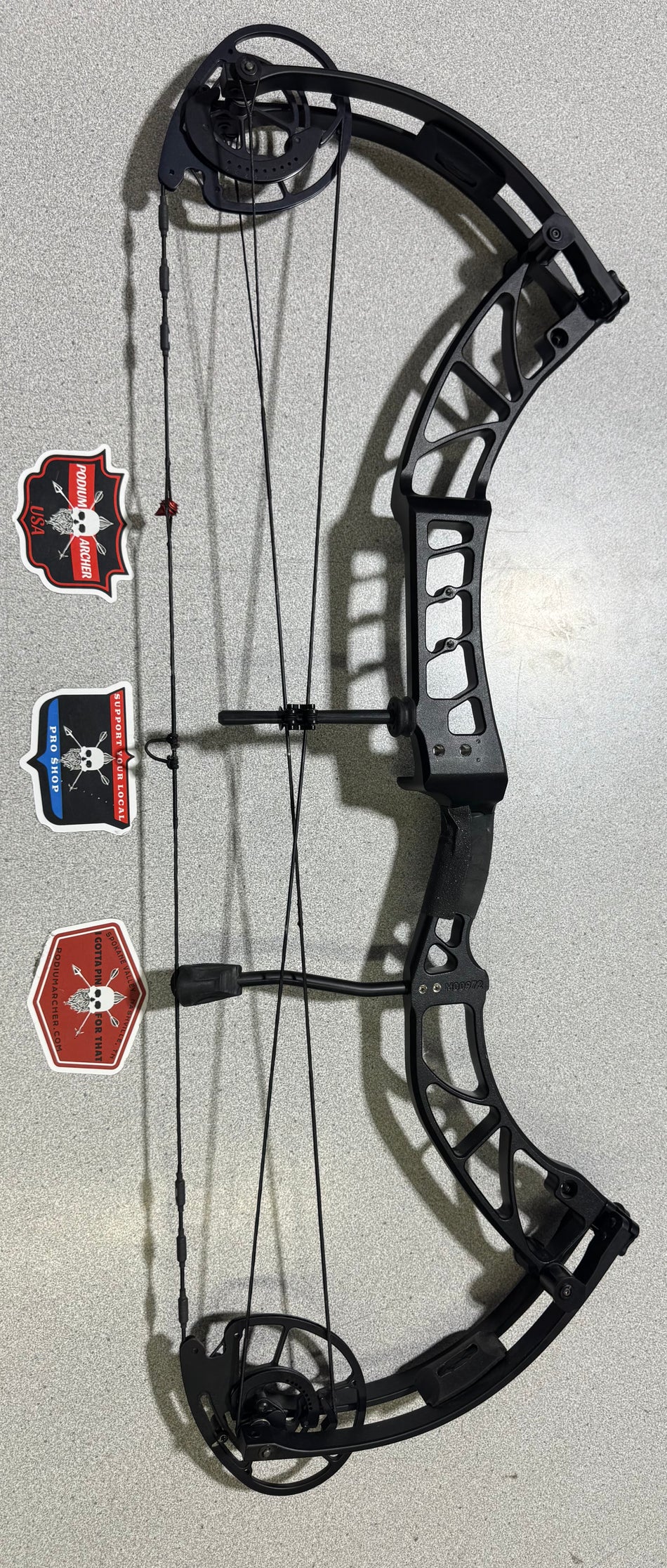 XPEDITION MOUNTAINEER RH/BLACK/70 -0972- USED BOW