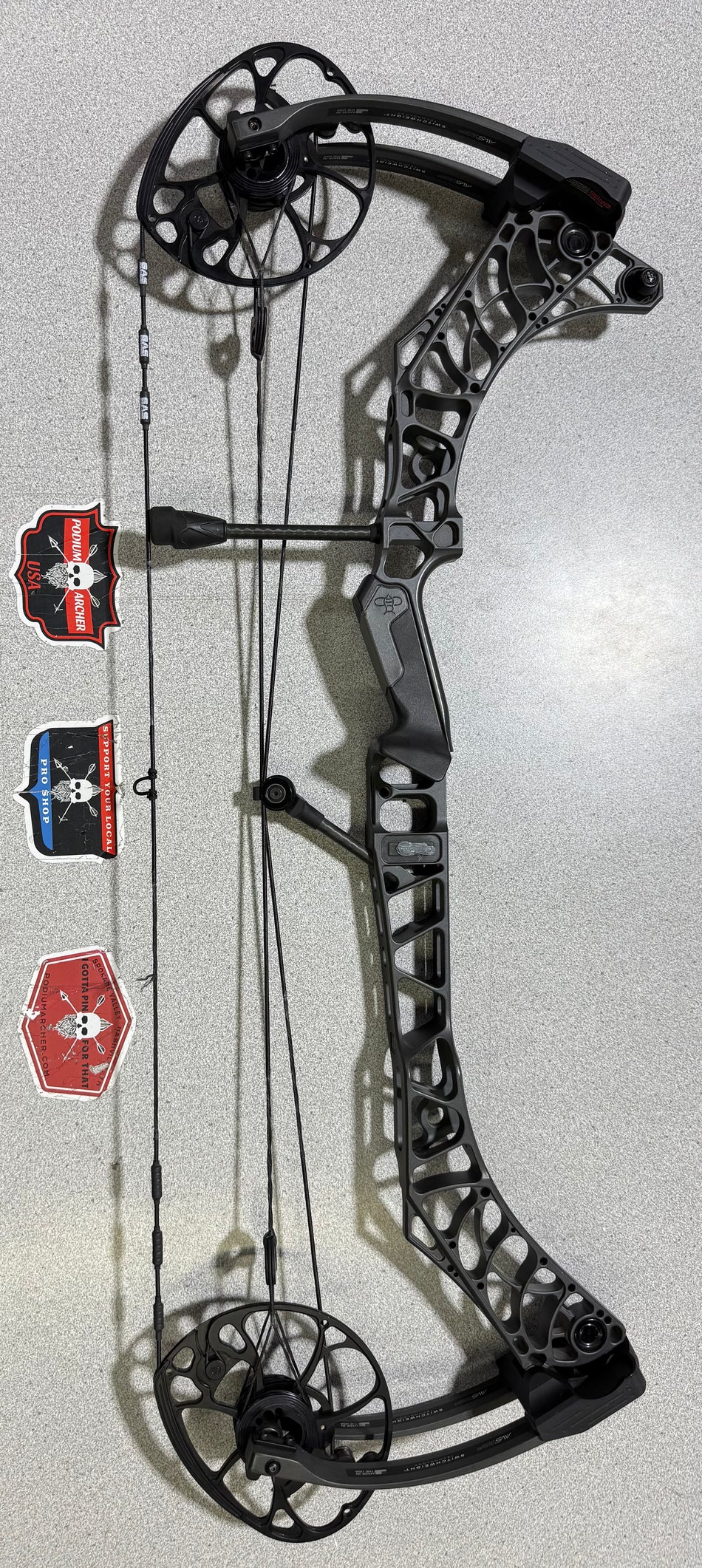 MATHEWS V3 31 - RH/GRAPHITE/75 -4146- USED BOW