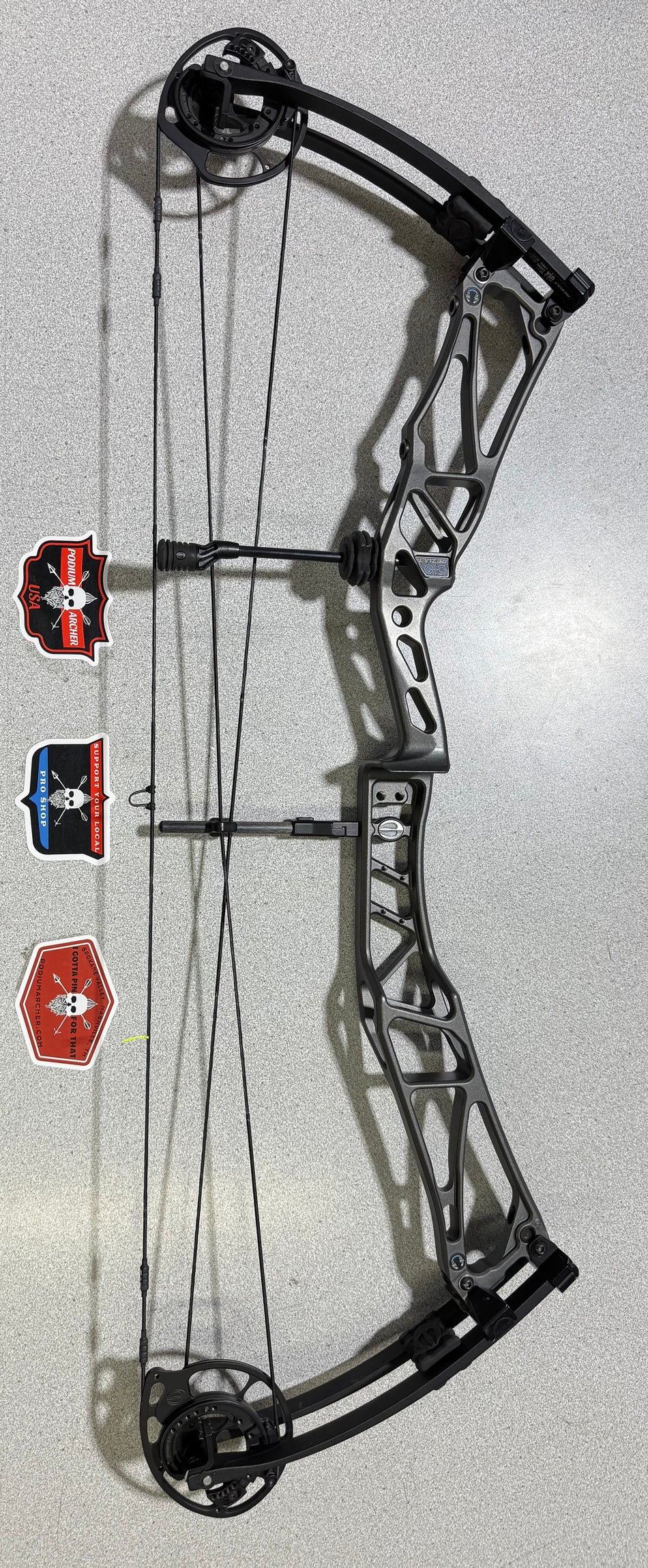 ELITE REZULT - RH/GREY/60 - 3023 - USED BOW