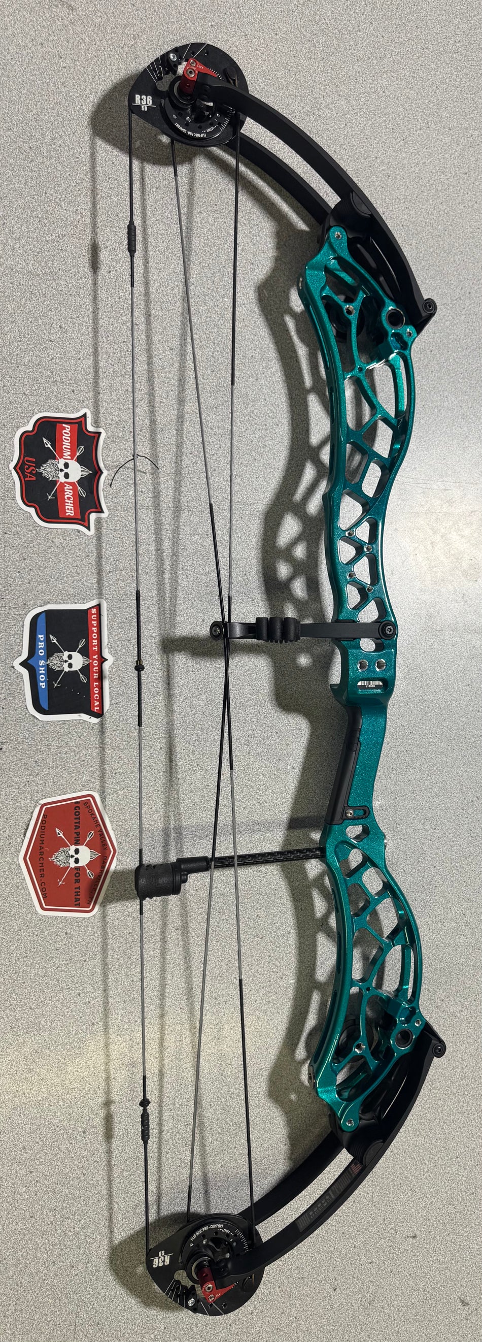 BOWTECH RECKONING GEN2 SD - RH/TURQUOISE/50 -3959- USED BOW