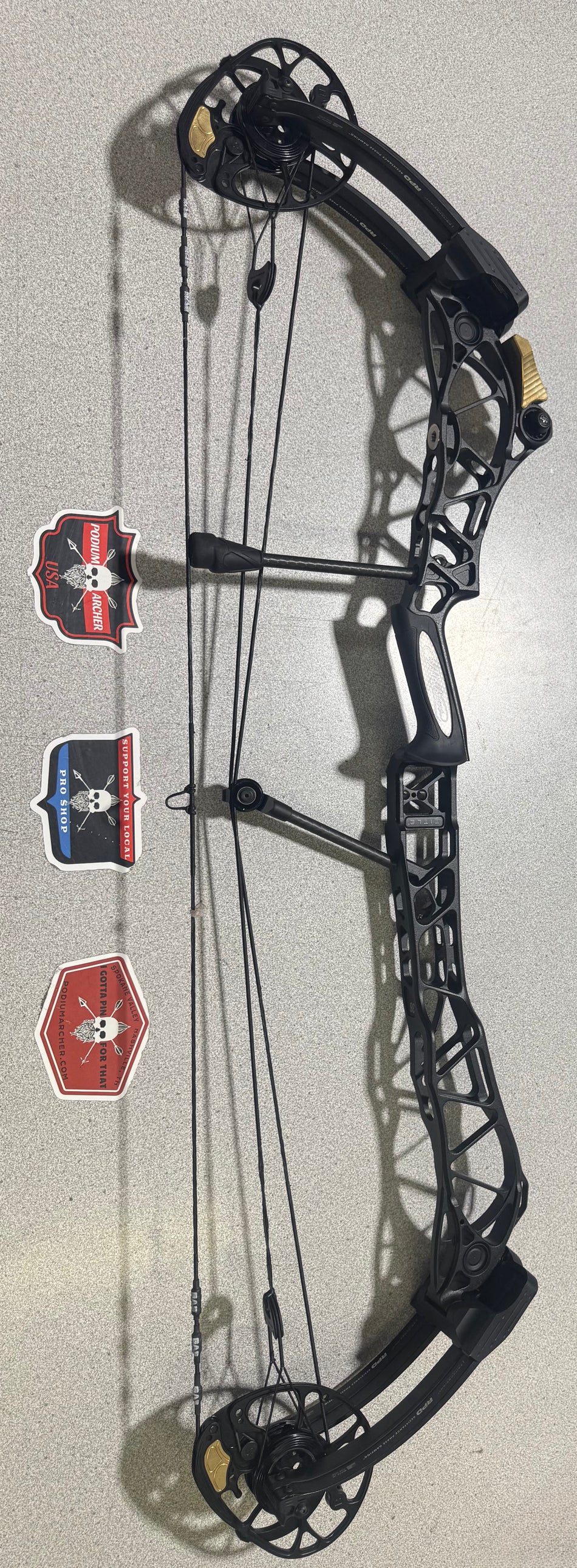 MATHEWS TITLE 36 GEN 1 - RH/BLACK/70 -5945- USED BOW