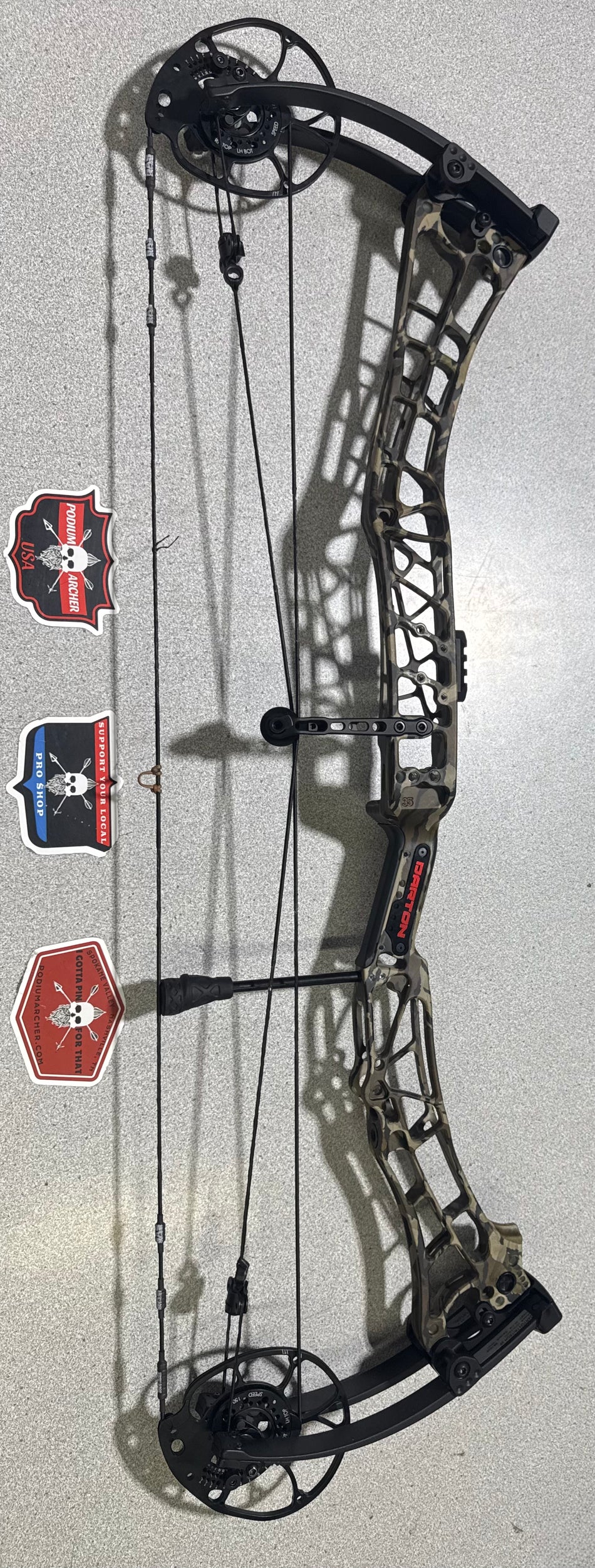 DARTON TRITECH 35 - RH/BOTTOMLANDS/70 -8467-USED BOW
