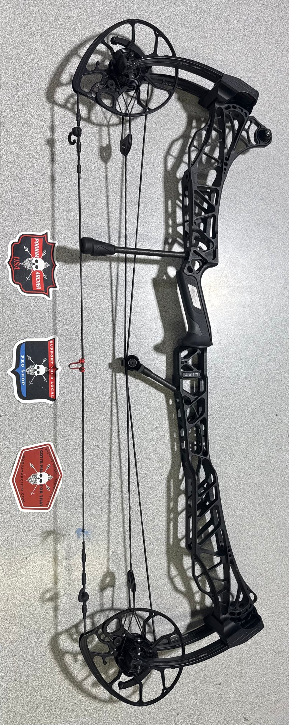 MATHEWS LIFT X 33 - RH/BLACK/80 -6627- USED BOW
