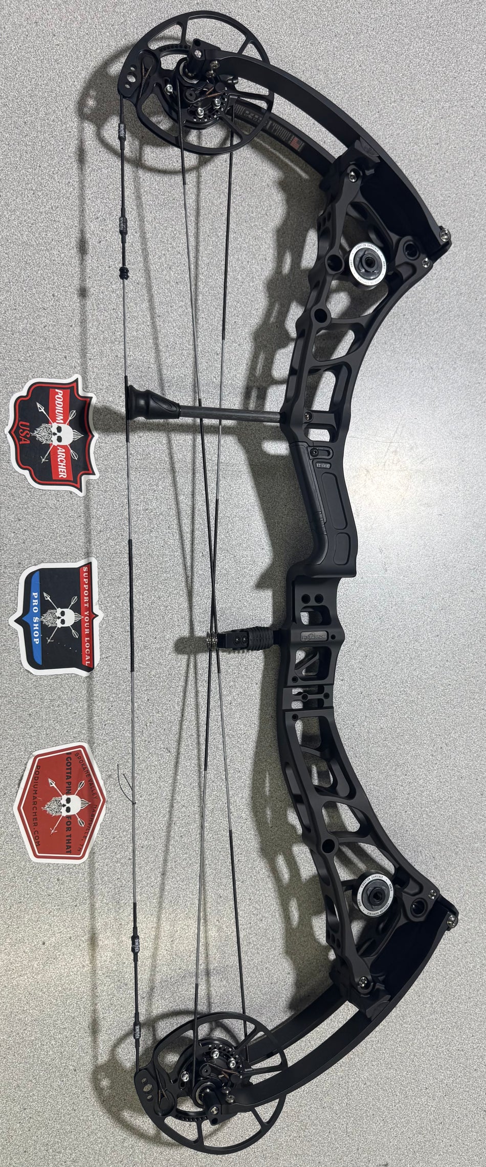 BOWTECH VIRTUE - RH/BLACK/70 -3956- USED BOW