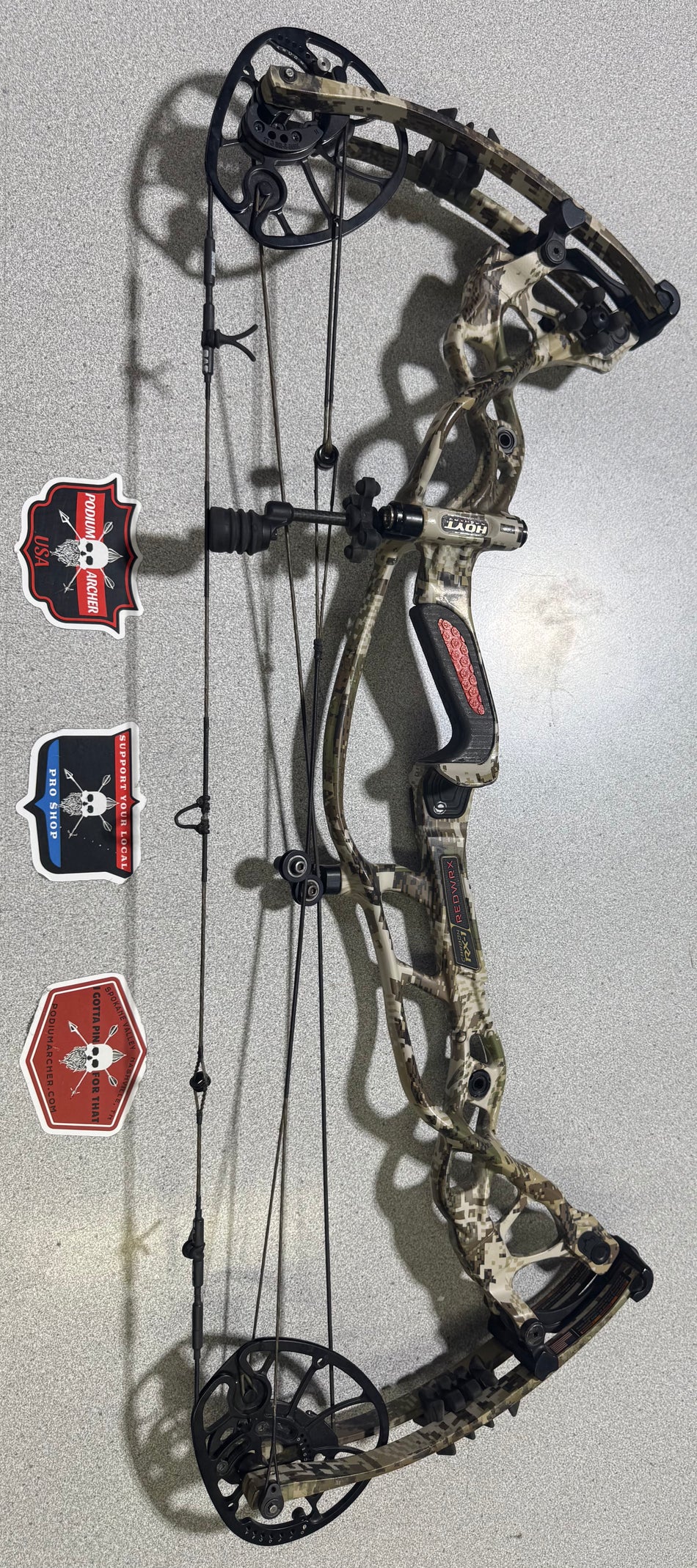 HOYT RX1  - RH/SUBALPINE/70 -3674- USED BOW