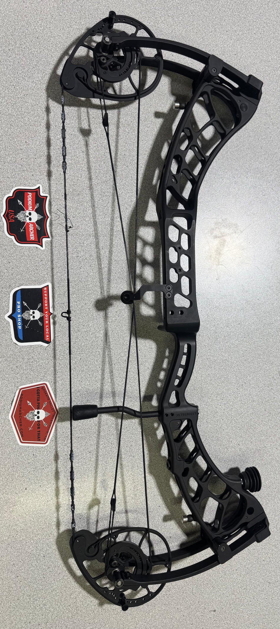 XPEDITION XLITE31 RH/BLACK/80 - 0147 - USED BOW