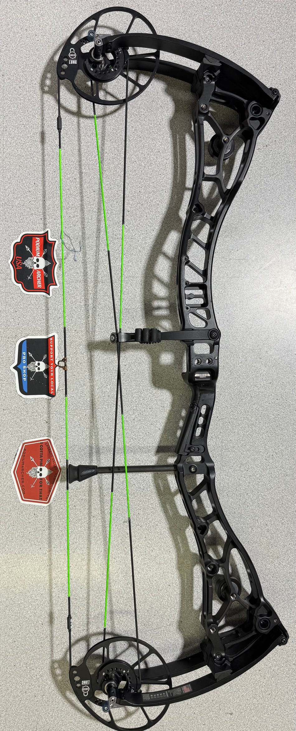 BOWTECH PROVEN 34 - RH/BLACK/70 -2015- USED BOW