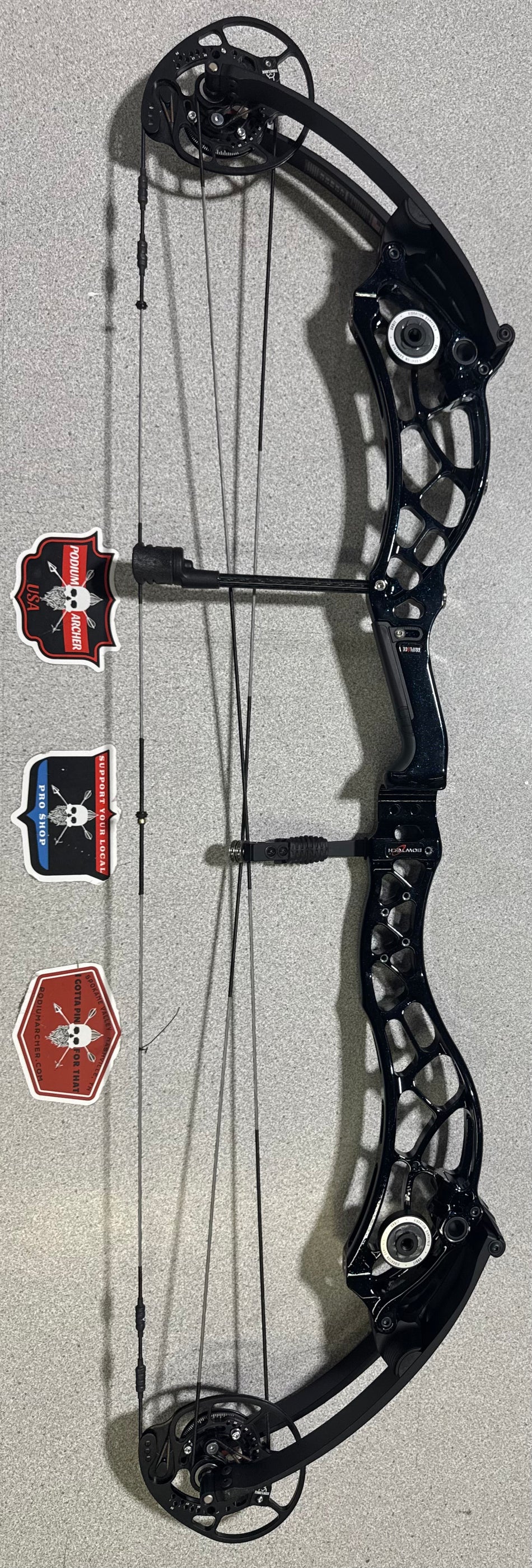 BOWTECH RECKONING GEN2 36 - RH/BLUE/60 -5392- USED BOW