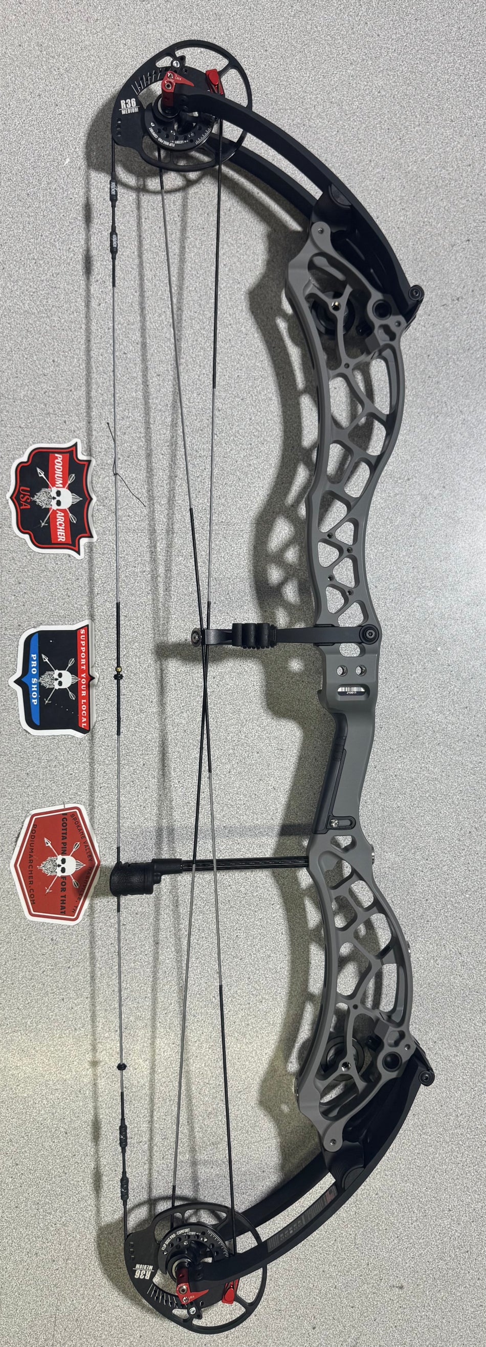BOWTECH RECKONING GEN2 36 - RH/GREY/60 -0011- USED BOW