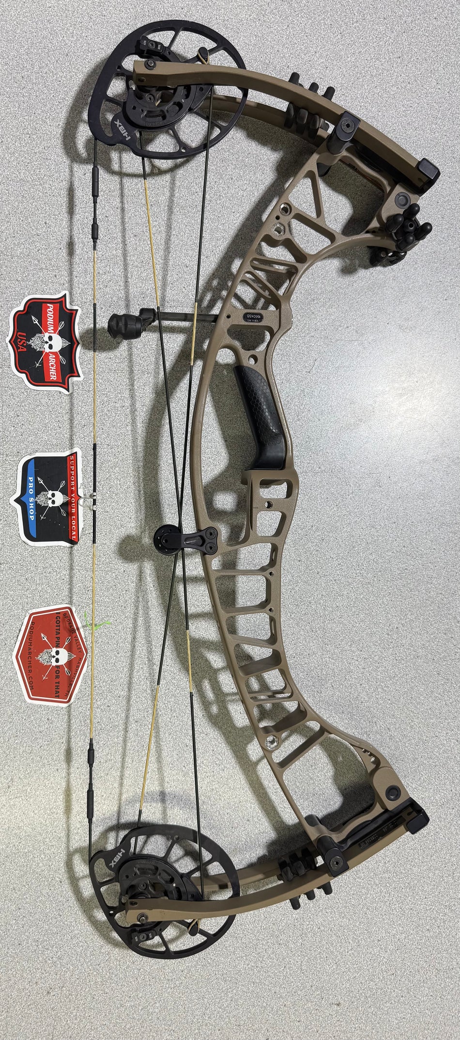 HOYT VENTUM 30 - LH/TAN/70 -0455- USED BOW