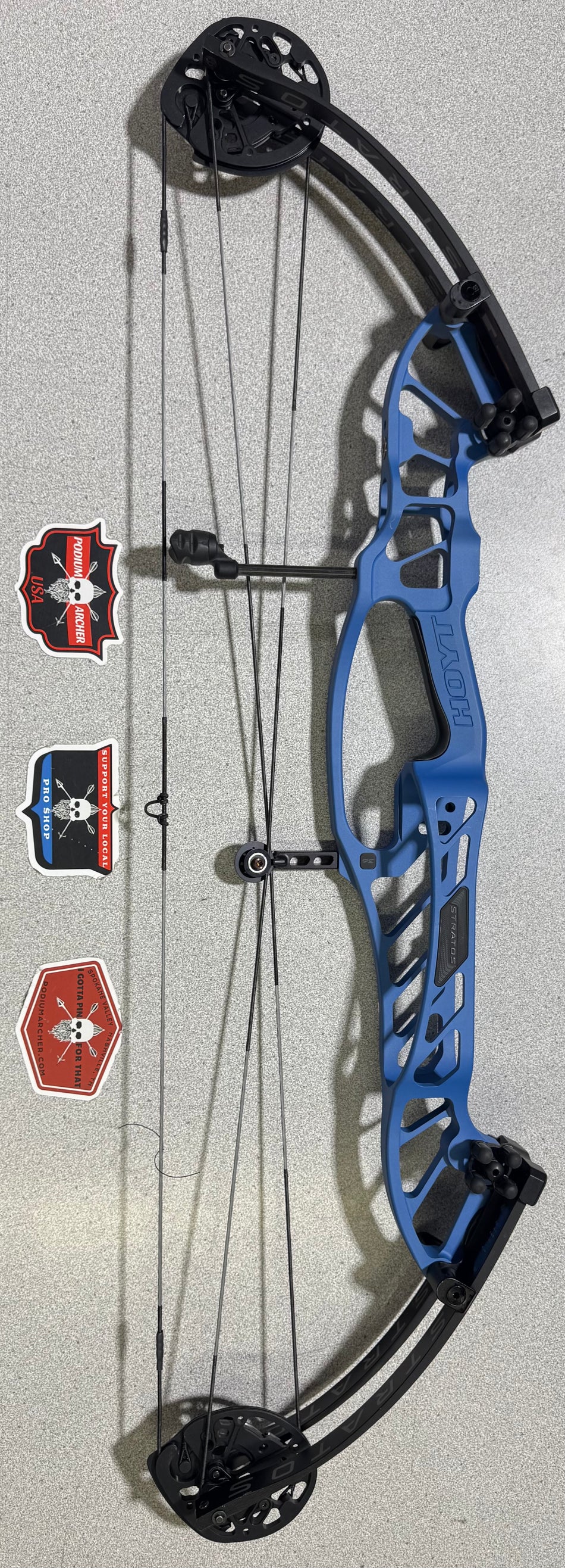 HOYT STRATOS 36 - RH/BLUE/60 - 6508 - USED BOW