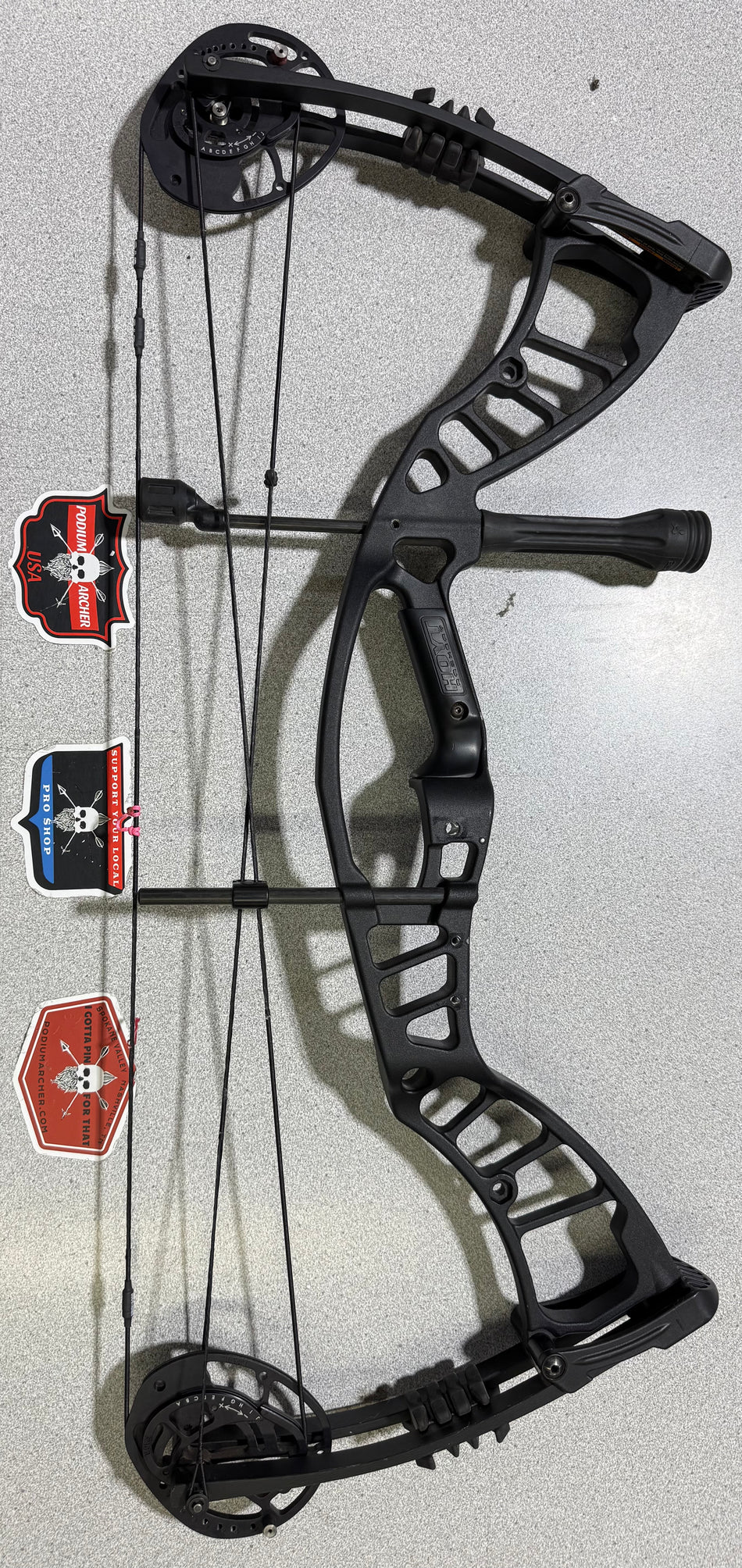 HOYT POWERMAX - LH/BLACK/70 -2784- USED BOW
