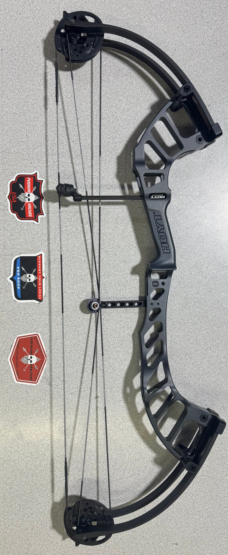 HOYT ALTUS 35 - RH/SLATE/60 - 7303 - USED BOW