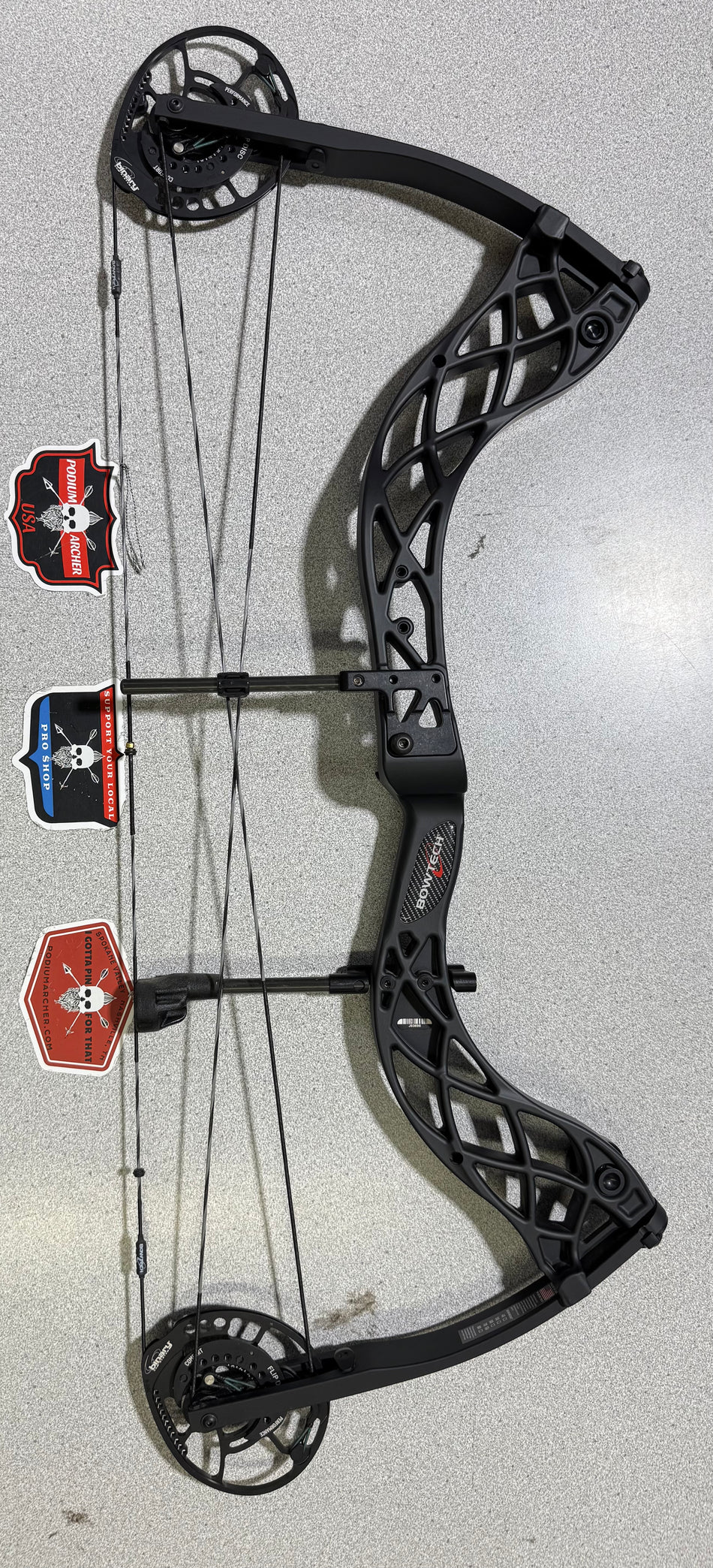Bowtech CARBON ZION/BLACK/RH/70#/3696-PodiumOutlet