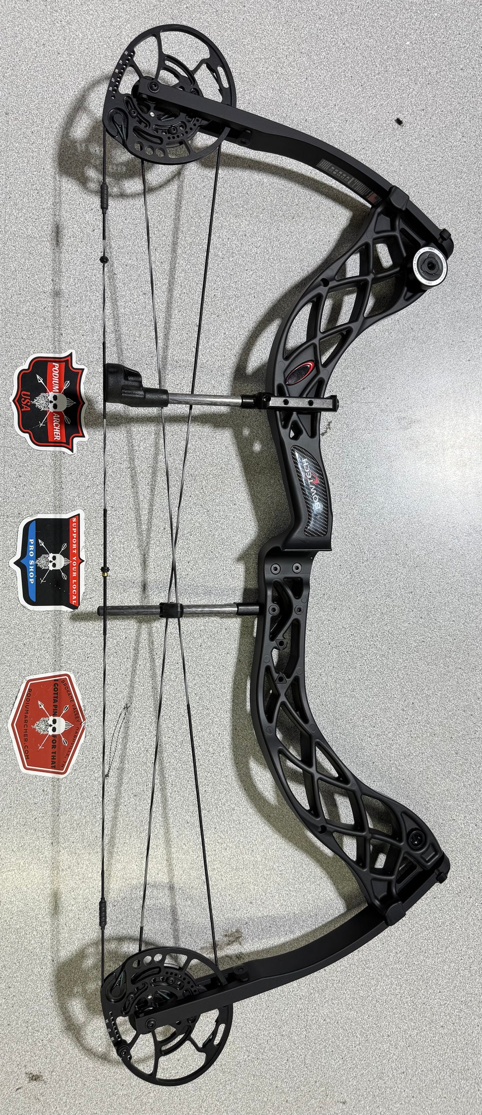 Bowtech CARBON ZION/BLACK/RH/70#/3696-PodiumOutlet