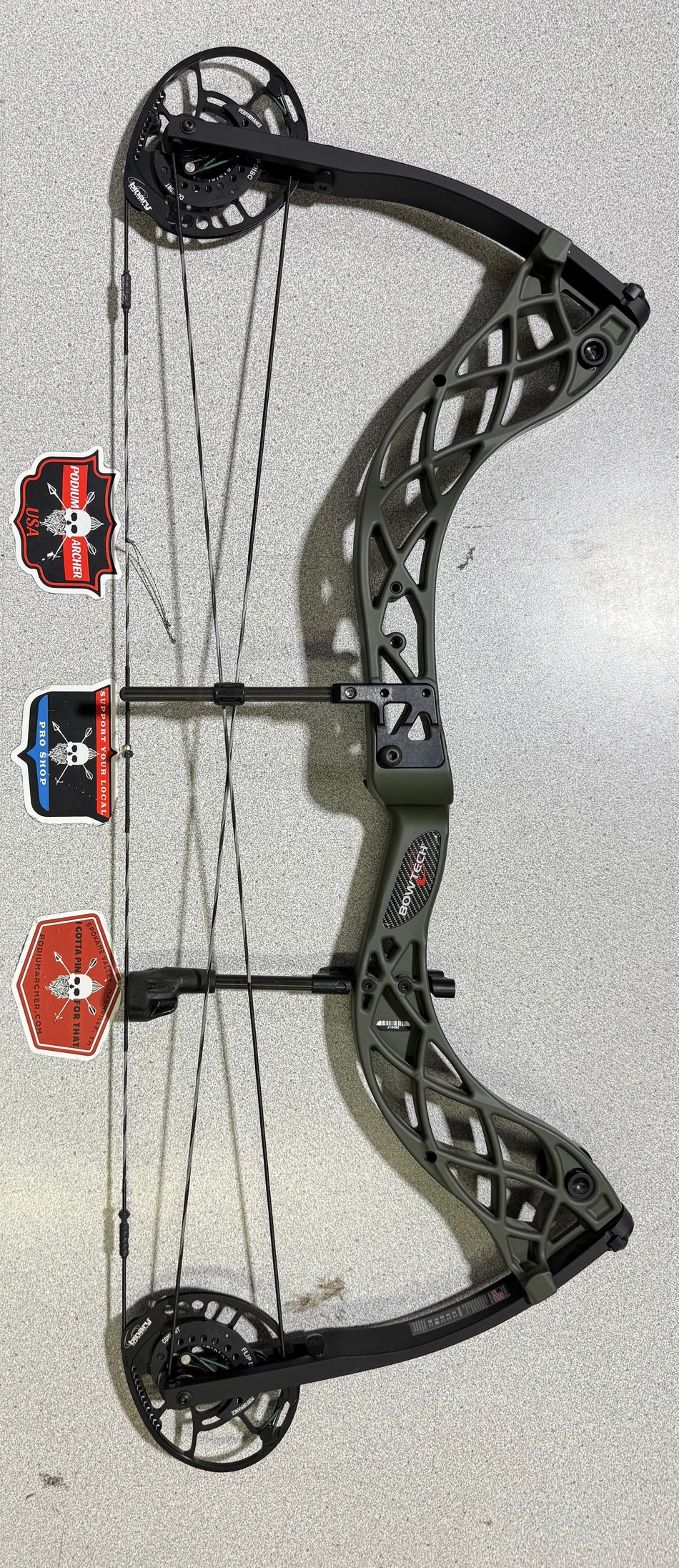 Bowtech CARBON ZION/OD GREEN/RH/70#/5492-PodiumOutlet