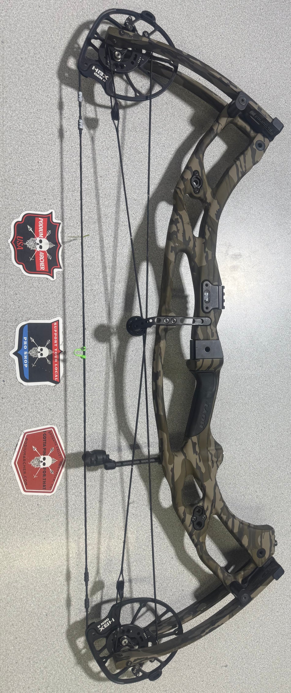 HOYT RX9 ULTRA - RH/BOTTOMLANDS/70 -1799- USED BOW