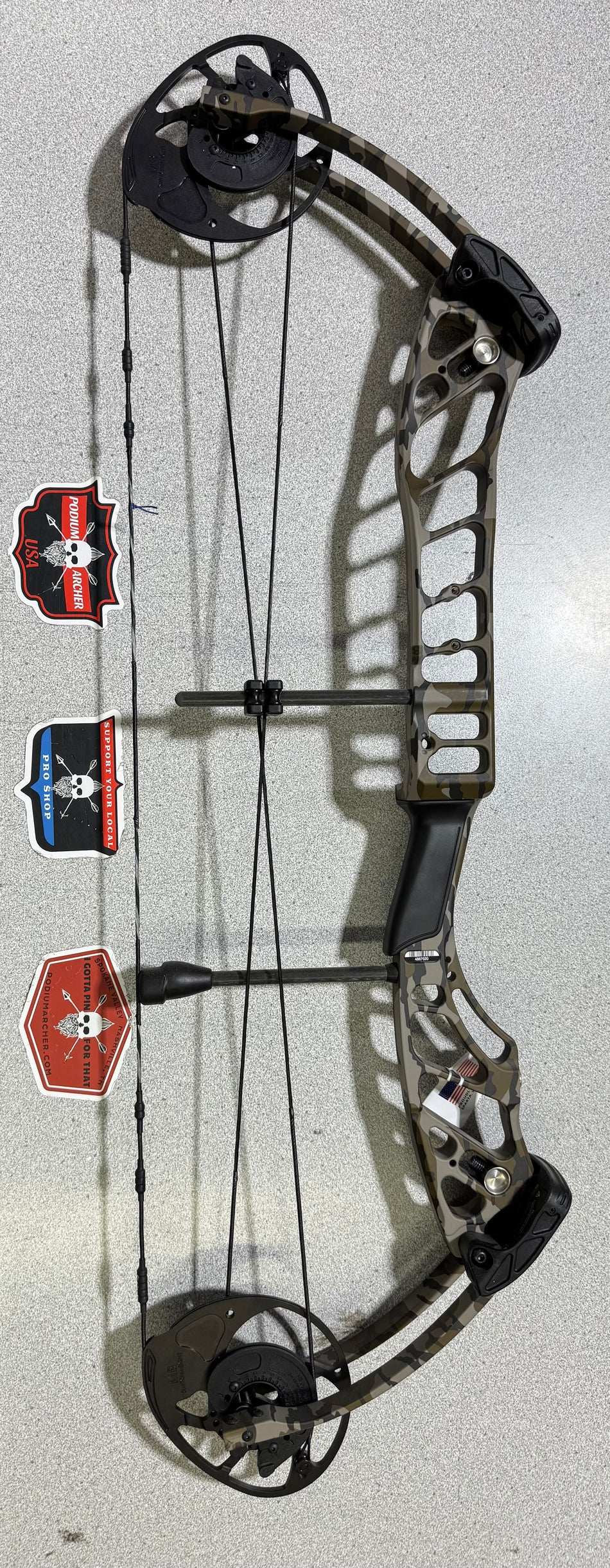 MATHEWS RANGE - RH/BOTTOMLANDS/70 - 6372 - NEW/DISCONTINUED