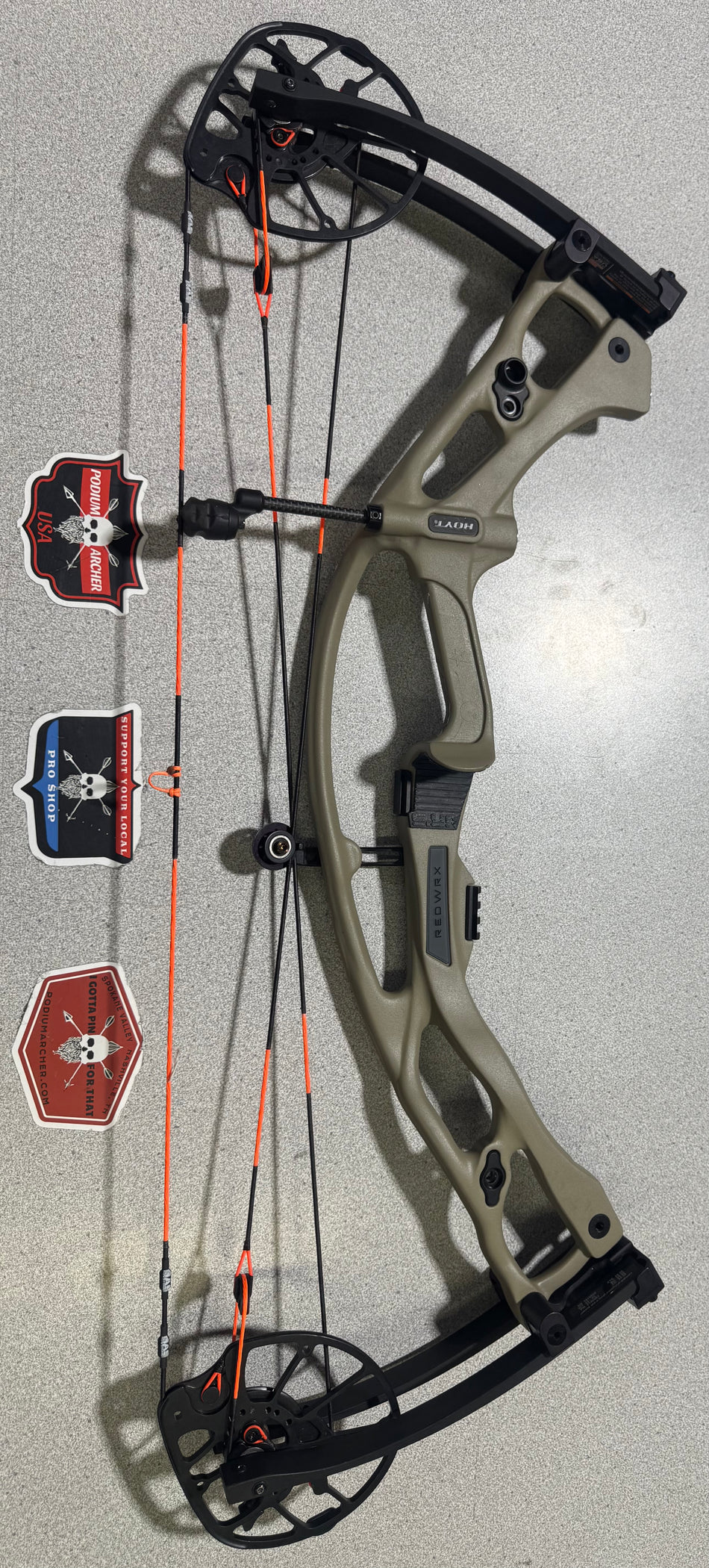 HOYT RX10 - RH/SANDSTORM/65-8650- USED BOW