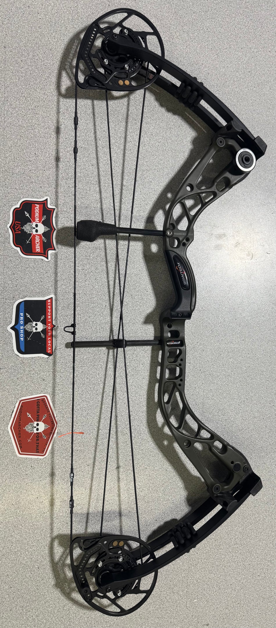 BOWTECH AMPLIFY - RH/BLACK/70 -5150- USED BOW