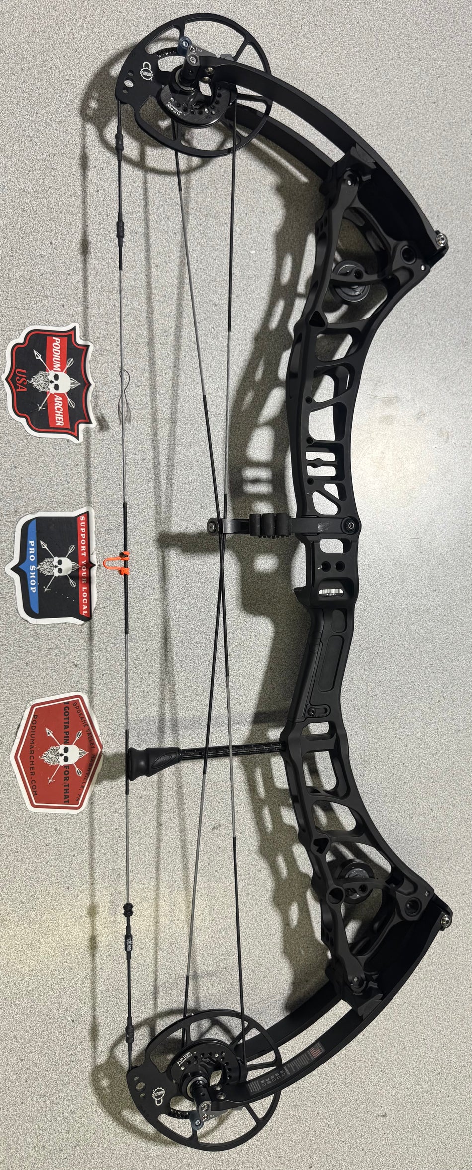 BOWTECH VIRTUE - RH/BLACK/70 -2873- USED BOW