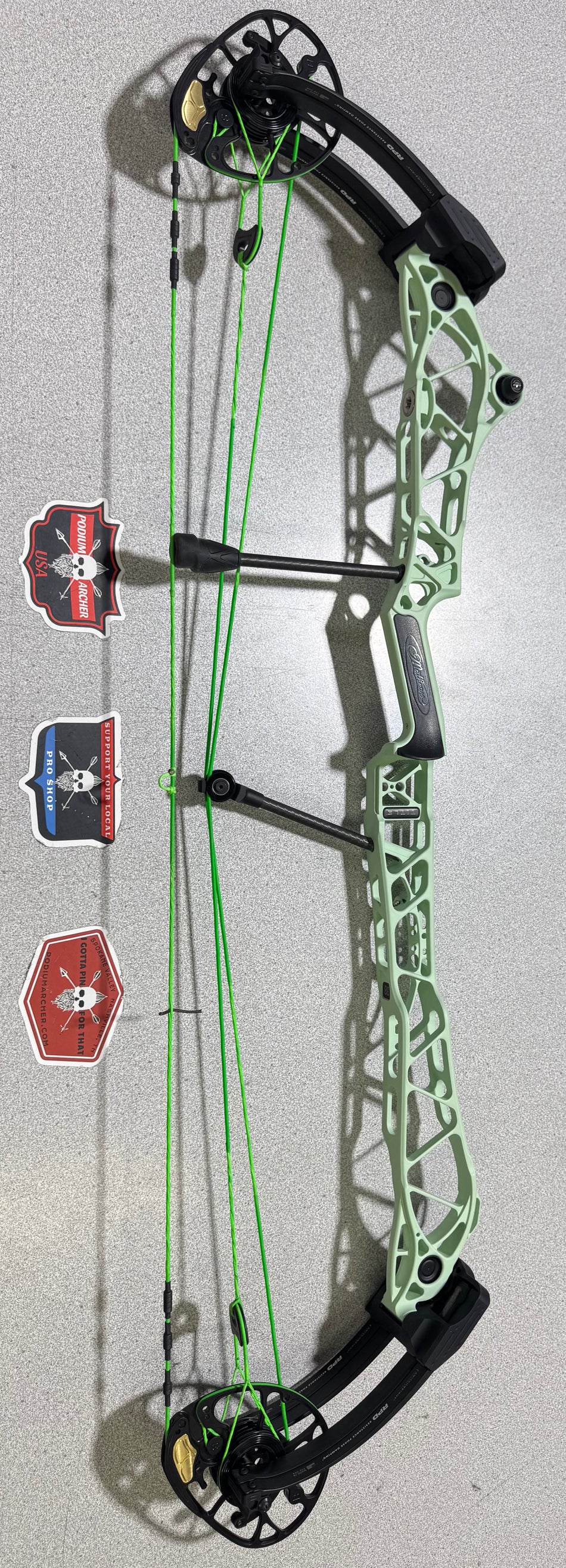 MATHEWS TITLE 38 GEN 2 - RH/MINT/70 -0598- USED BOW