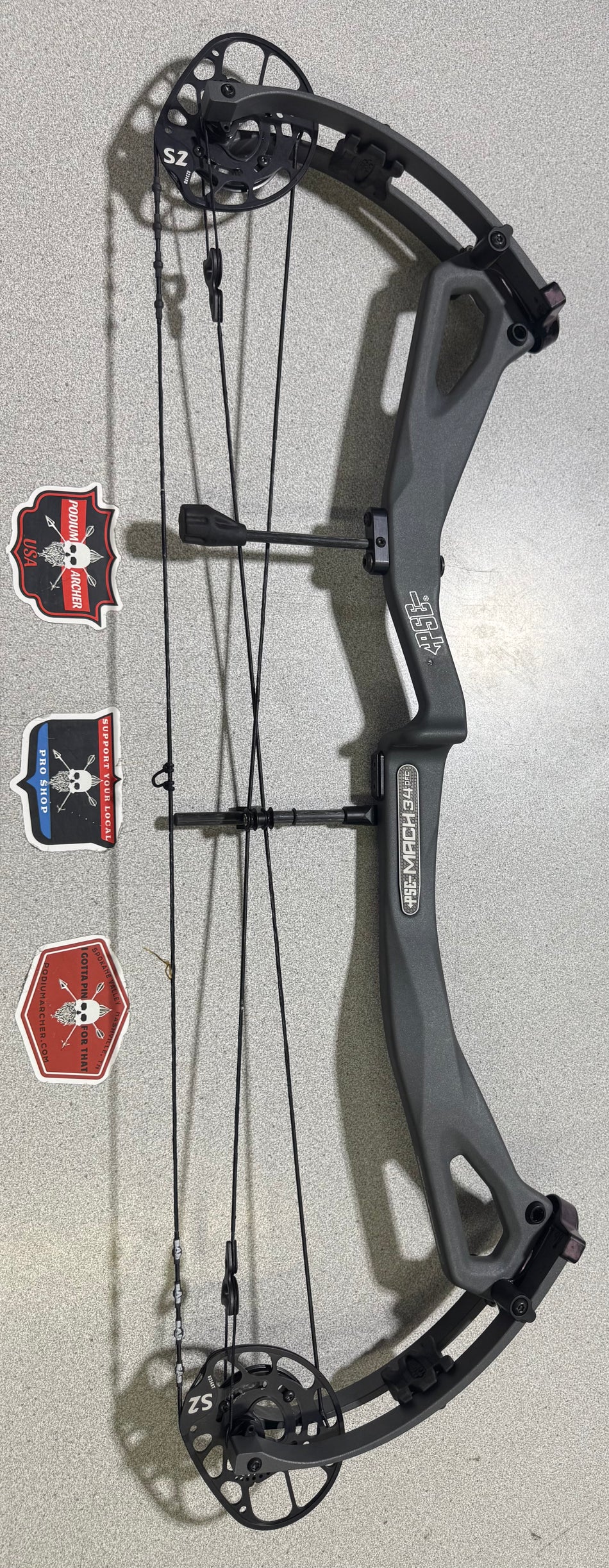 PSE MACH 34 - RH/GREY/70 -9099- USED BOW