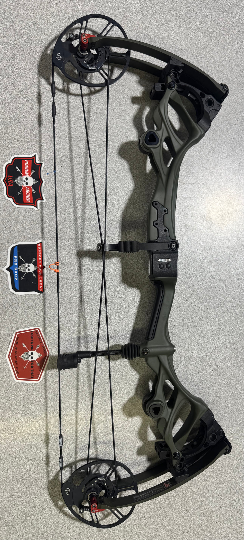 BOWTECH CARBON ONE - RH/GREY/50 - 2360 - USED BOW