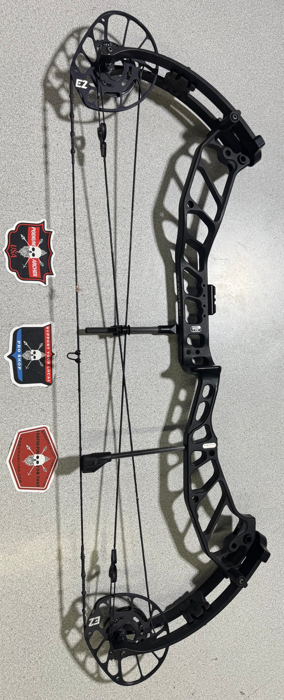 PSE FORTIS 33 - LH/BLACK/70 -4758- USED BOW