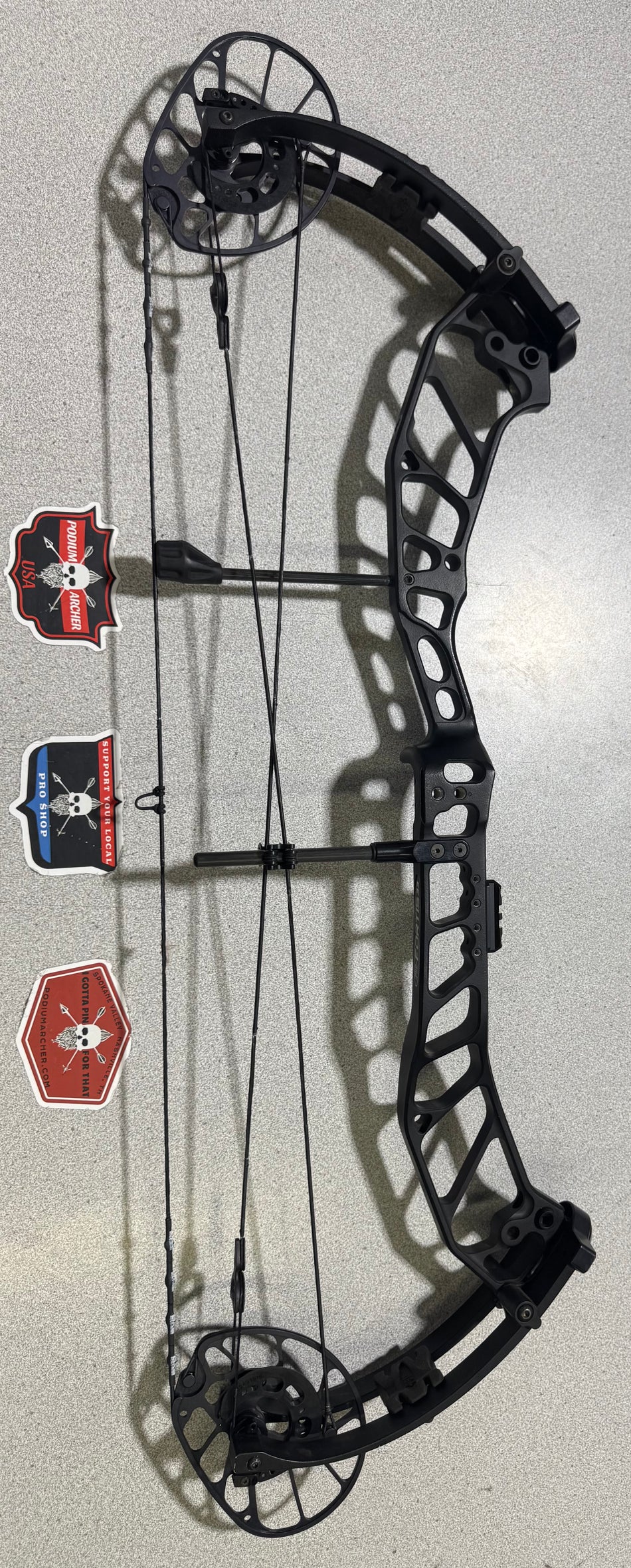 PSE FORTIS 33 - LH/BLACK/70 -4758- USED BOW