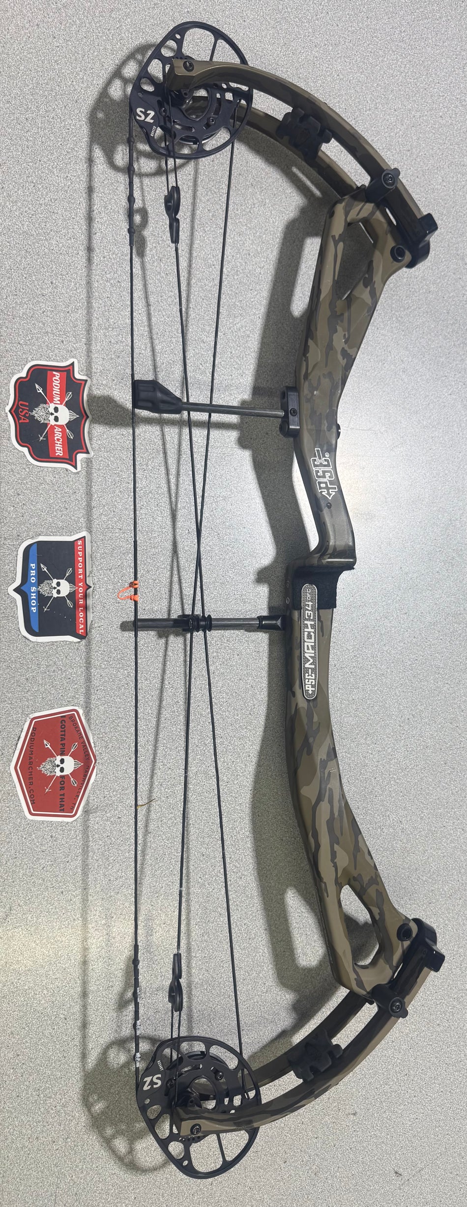 PSE MACH 34 - RH/BOTTOMLANDS/70 -9759- USED BOW