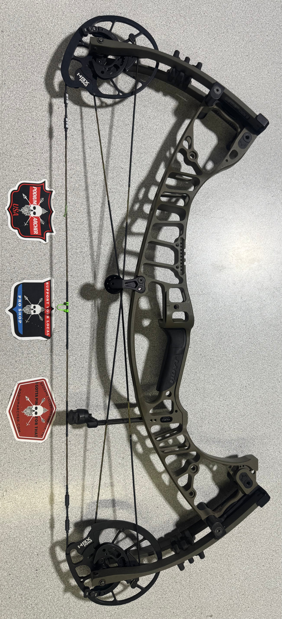HOYT VTM 31 - RH/WILDERNESS/70 -8764- USED BOW