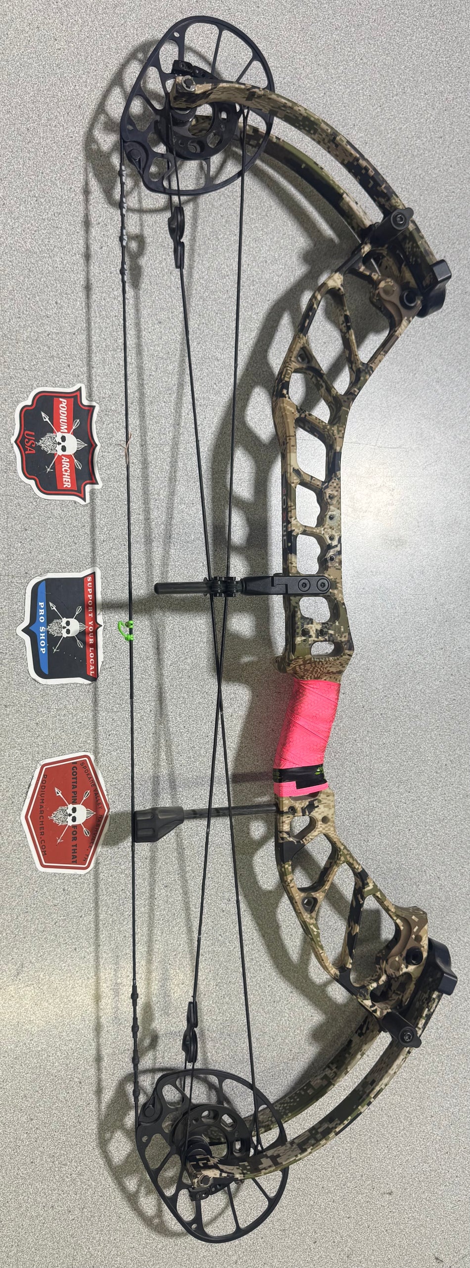 PSE OMEN - RH/SUBALPINE/70 -0752- USED BOW