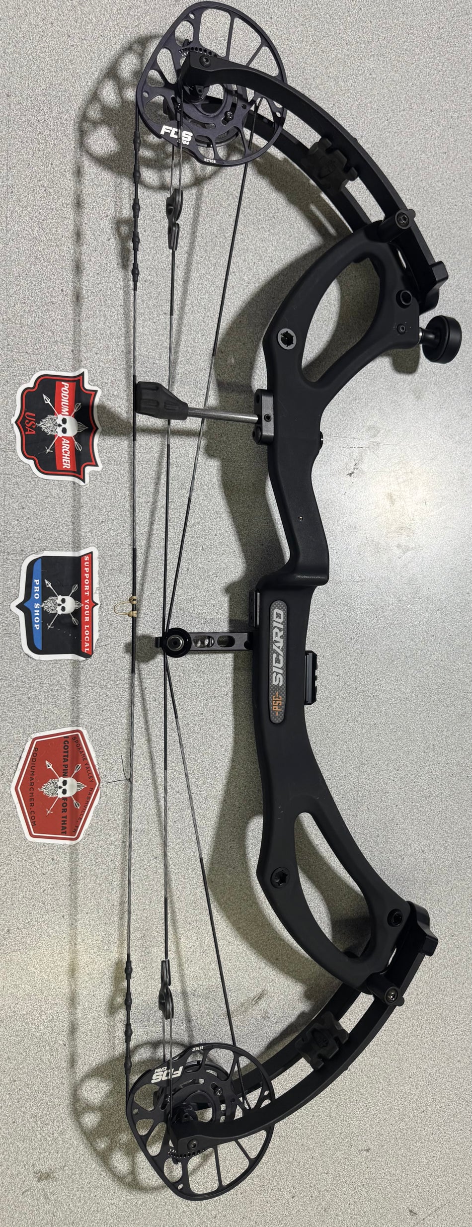 PSE SICARIO 33 - RH/BLACK/70 - 8471 - USED BOW