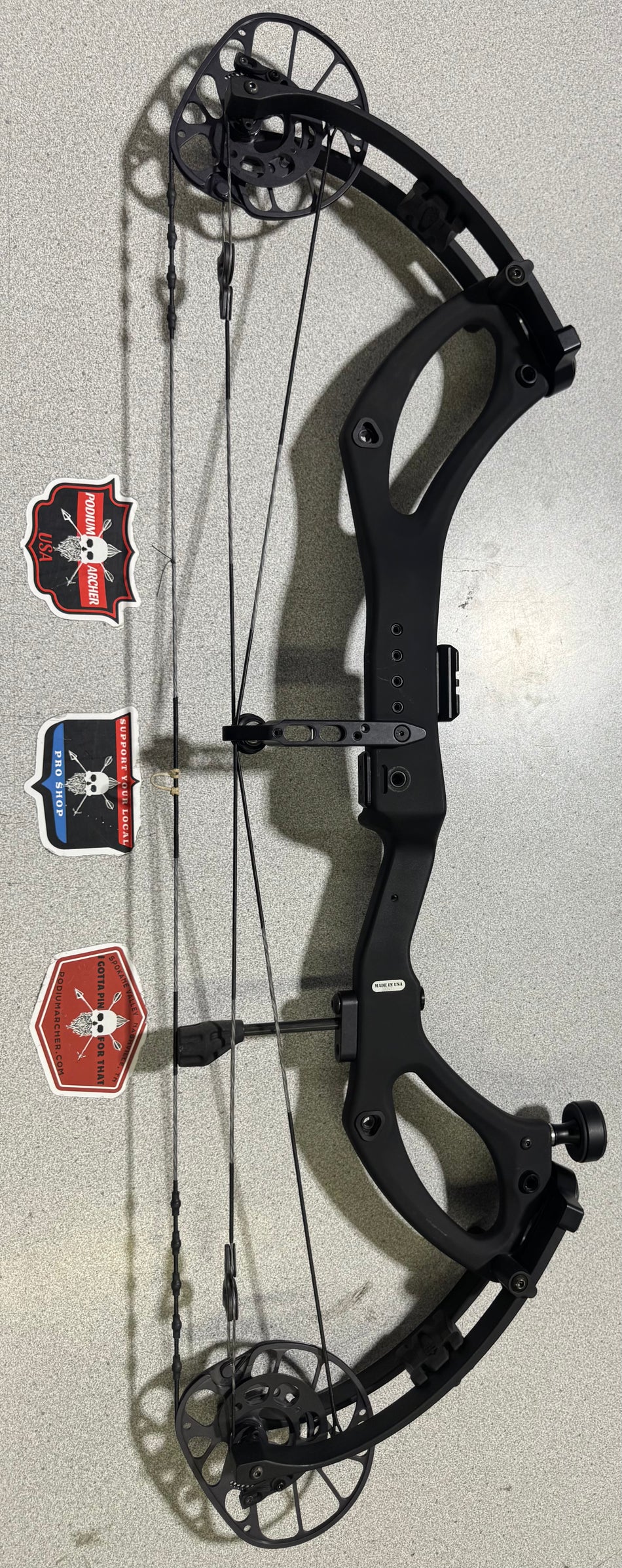 PSE SICARIO 33 - RH/BLACK/70 - 8471 - USED BOW