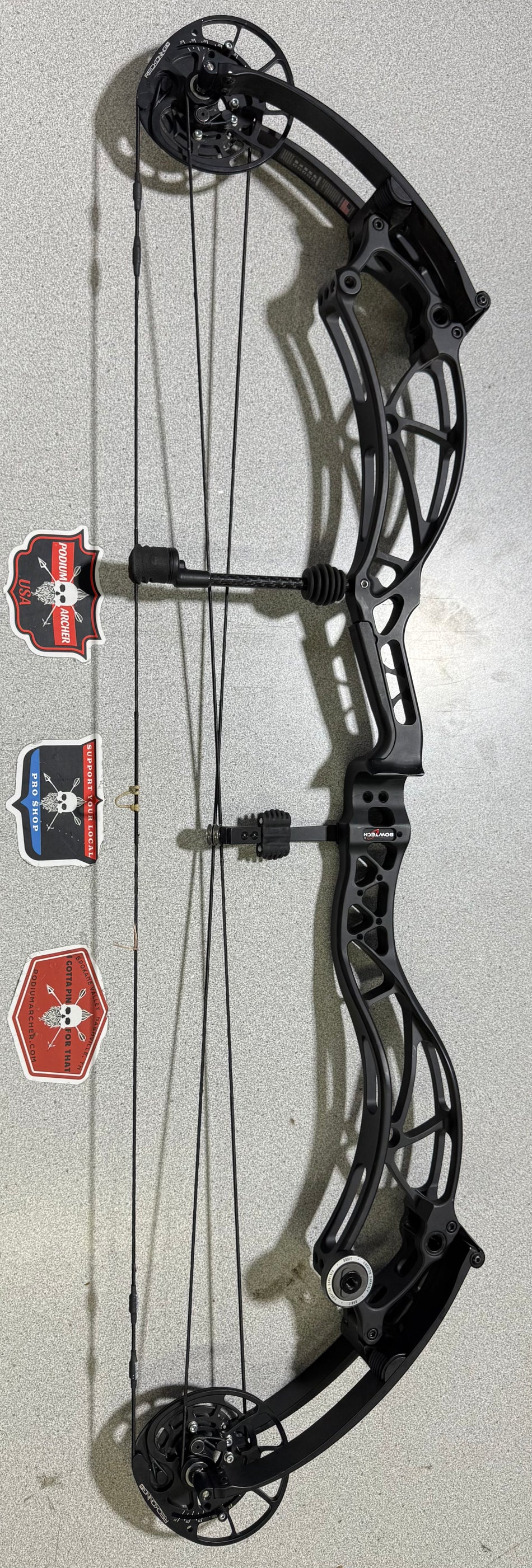 BOWTECH RECKONING GEN 1 38 - RH/BLACK/70 - 7999 - USED BOW